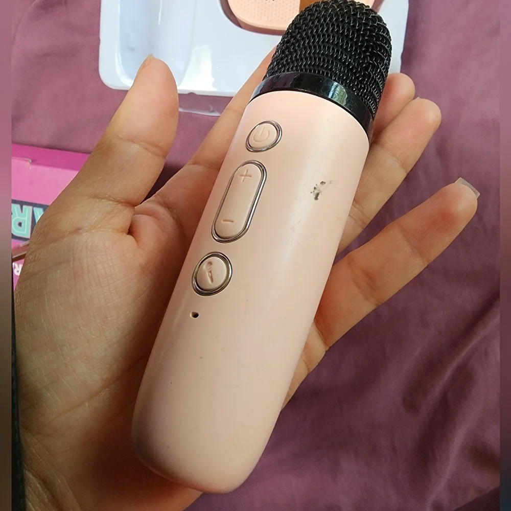 Mini karaoke machine for children and adults - Picture 2 of 5